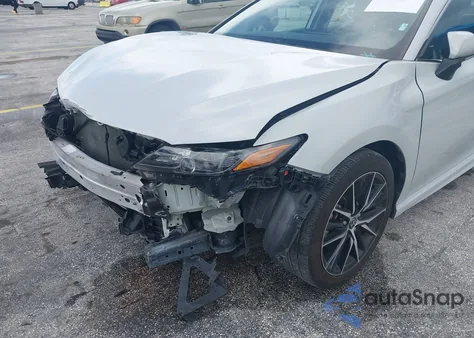 2023 Toyota Camry Se z USA, uszkodzony, nr VIN 4T1G11AK1PU160811